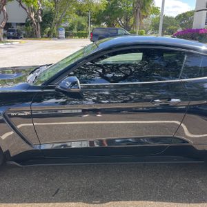 FORD MUSTANG SHELBY GT350 - 4