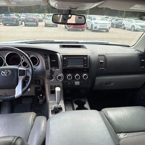 2016 Toyota SEQUOIA LIMITED — миниатюра 40