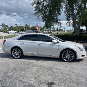 CADILLAC XTS PREMIUM COLLECTION - 10