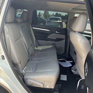 صورة مصغرة 35 لـ 2017 Toyota HIGHLANDER XLE