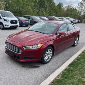 FORD FUSION SE - 1