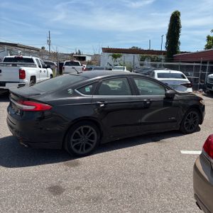 FORD FUSION HYBRID SE - 10