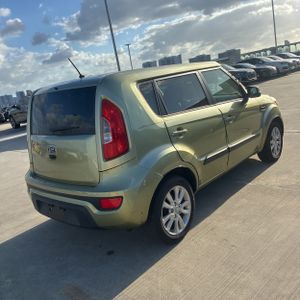 KIA SOUL + - 8