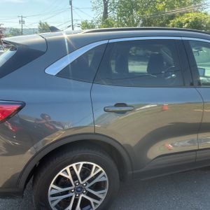 FORD ESCAPE SEL - 9