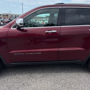 2017 JEEP GRAND CHEROKEE LIMITED — фото 4
