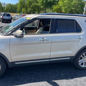 FORD EXPLORER LIMITED - 4