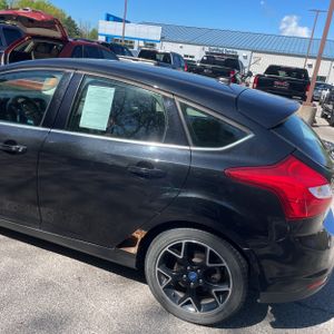 FORD FOCUS TITANIUM - 6