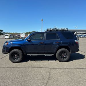 صورة 3 لـ 2021 Toyota 4RUNNER VENTURE EDITION