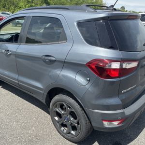 FORD ECOSPORT SES - 5