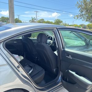 2018 Hyundai ELANTRA SEL — фото 35