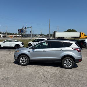2017 FORD ESCAPE SE 照片 3