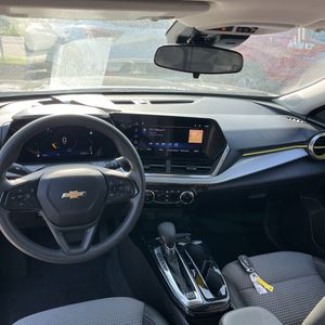 2025 Chevrolet TRAX LT thumbnail 36