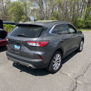 FORD ESCAPE TITANIUM - 8