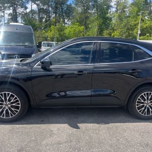 FORD ESCAPE PLUG-IN HYBRID PHEV - 4