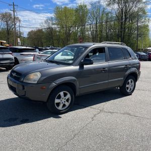 HYUNDAI TUCSON GLS - 1