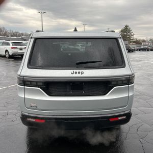 JEEP GRAND WAGONEER LIMITED ALTITUDE 4X4 - 7