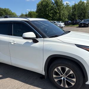 2021 Toyota HIGHLANDER XLE 缩略图 13