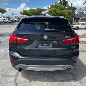 BMW X1 SDRIVE28I - 7