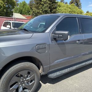 FORD F-150 LIGHTNING XLT - 2