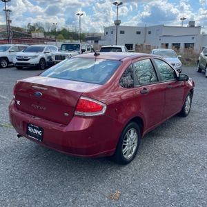 FORD FOCUS SE - 8