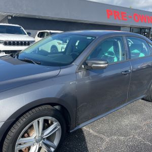 VOLKSWAGEN PASSAT 1.8T WOLFSBURG EDITION - 2