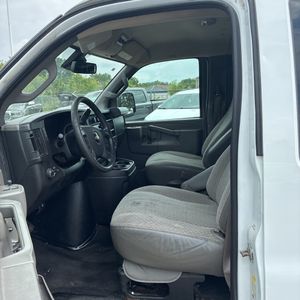 2019 Chevrolet EXPRESS LT 2500 — миниатюра 31