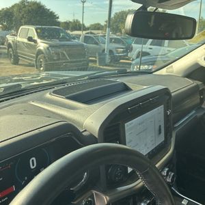 2022 FORD F-150 LARIAT thumbnail 34