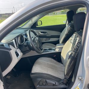 2011 Chevrolet EQUINOX LS 照片 32