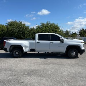 CHEVROLET SILVERADO - 10