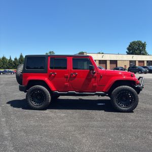 صورة 10 لـ 2017 JEEP WRANGLER UNLIMITED SAHARA