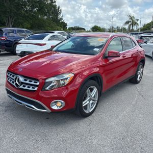 صورة 1 لـ 2019 Mercedes-BENZ GLA