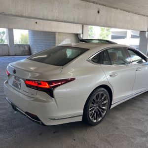 LEXUS LS 500H BASE - 9