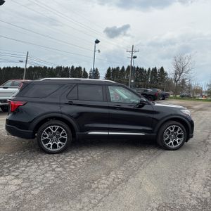 FORD EXPLORER PLATINUM - 10