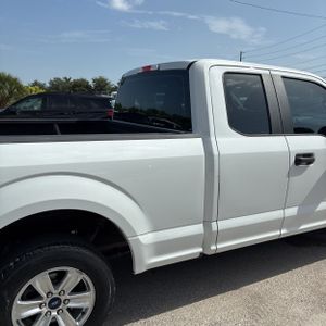 صورة 9 لـ 2018 FORD F-150 XL
