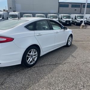 FORD FUSION SE - 9