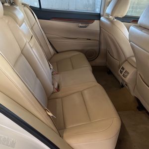 صورة مصغرة 33 لـ 2013 Lexus ES 300H BASE