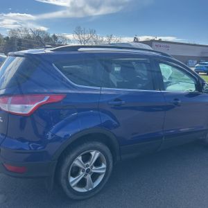 FORD ESCAPE SE - 9