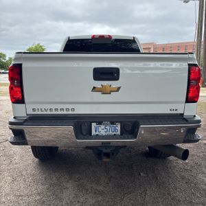 CHEVROLET SILVERADO - 7