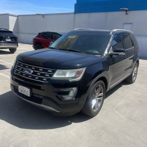 FORD EXPLORER XLT - 1