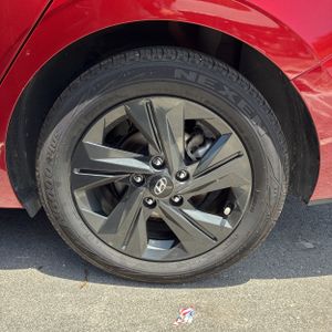 صورة مصغرة 16 لـ 2023 Hyundai ELANTRA SEL