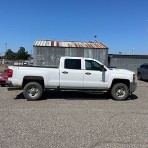 CHEVROLET SILVERADO - 10