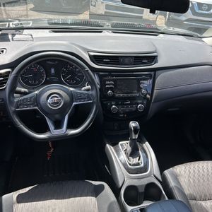 2017 Nissan ROGUE SV — миниатюра 36