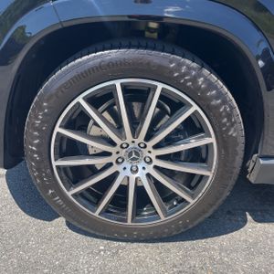 2025 Mercedes-BENZ GLS 缩略图 17