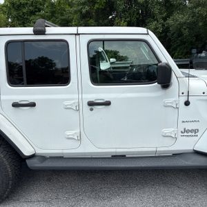 2019 JEEP WRANGLER UNLIMITED SAHARA 照片 9