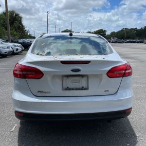 FORD FOCUS SE - 7
