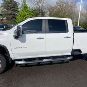 CHEVROLET SILVERADO - 4