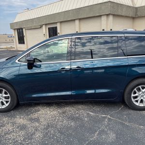 CHRYSLER PACIFICA SELECT - 4