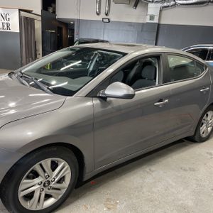 HYUNDAI ELANTRA VALUE EDITION - 2