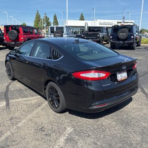 FORD FUSION SE - 5