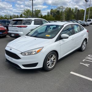 FORD FOCUS SE - 1